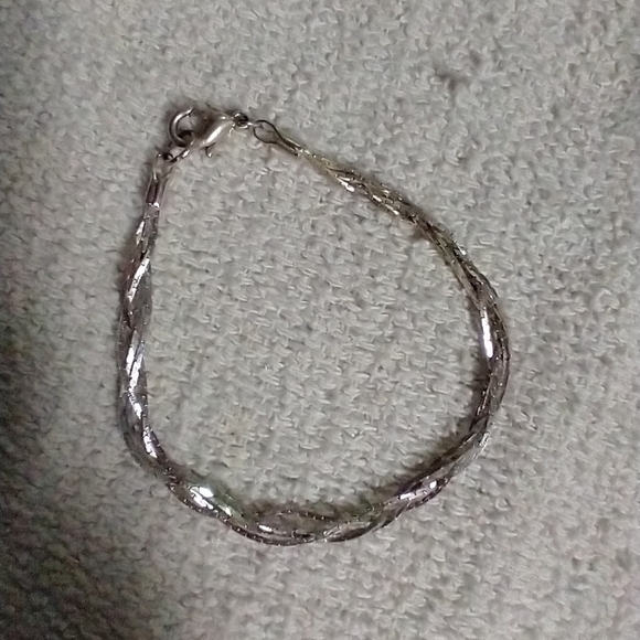 Braided silvertone chain bracelet - Picture 1 of 4